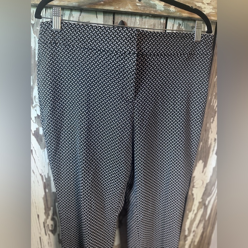 Kasper Jacquard Black and White Patterned Pants Size 10P - Picture 3 of 6